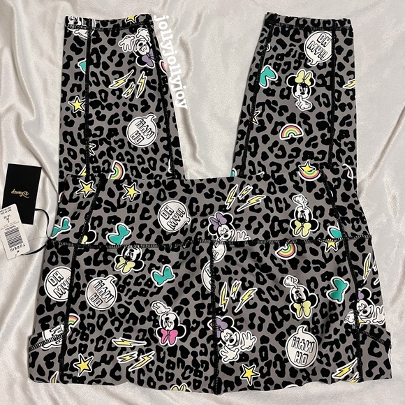 SET: Torrid Disney Minnie Mouse Leopard Grey Sports Bra/Cropped Legging 2X - Picture 10 of 14
